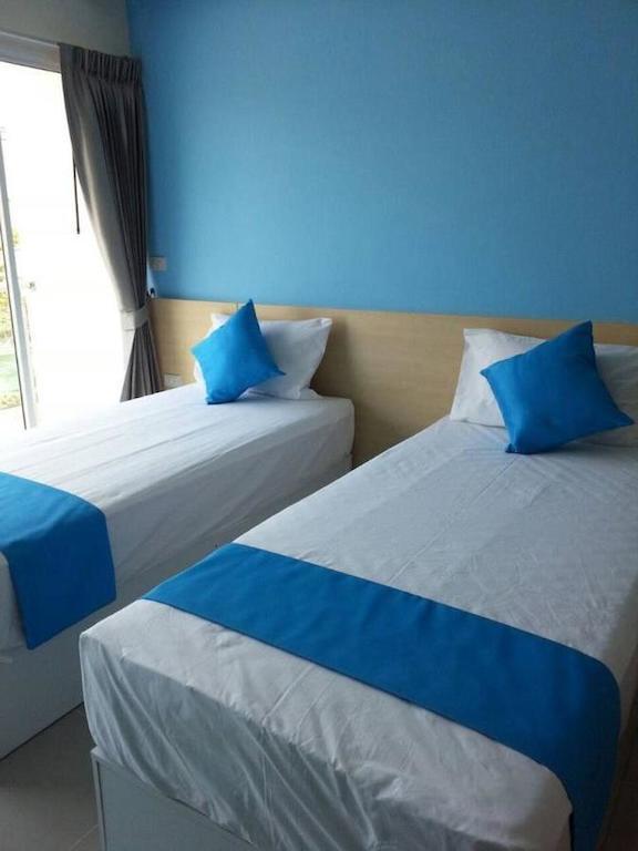 Hotel R-Con Rest Sea Pattaya Esterno foto