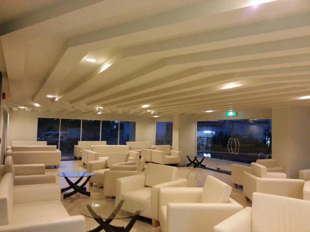 Hotel R-Con Rest Sea Pattaya Esterno foto