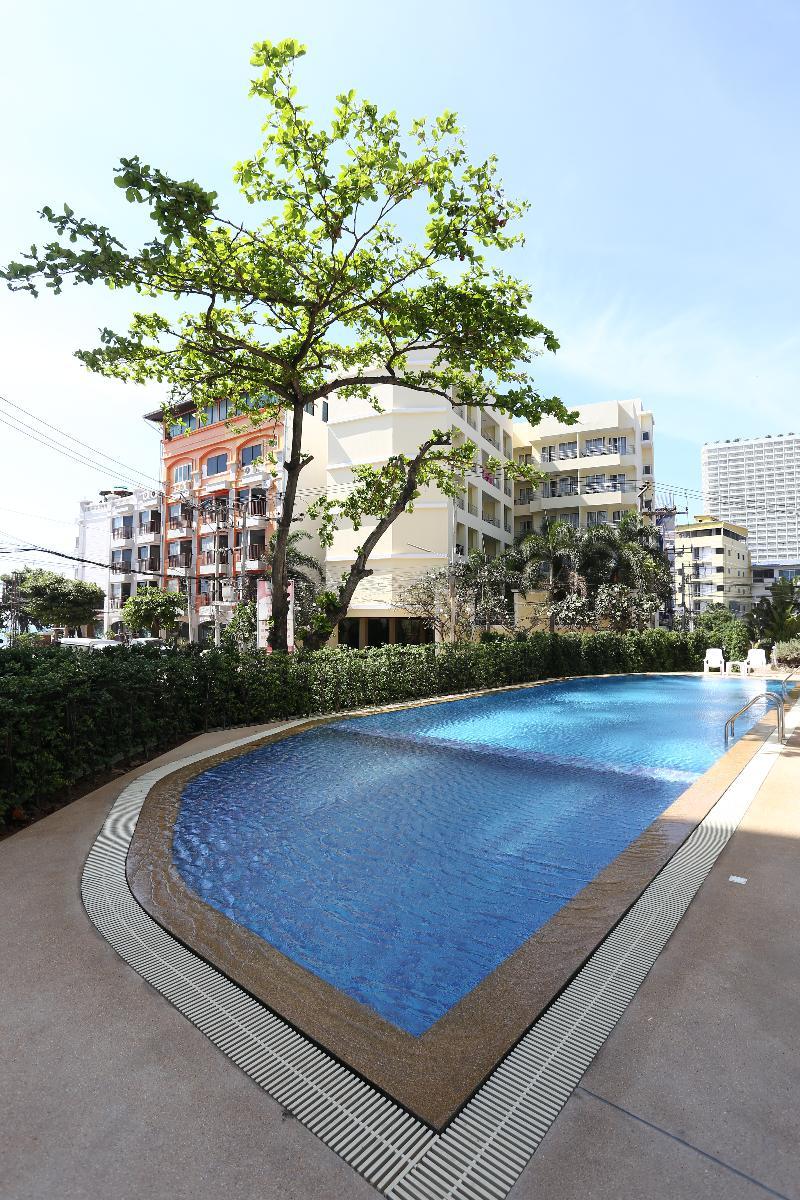Hotel R-Con Rest Sea Pattaya Esterno foto